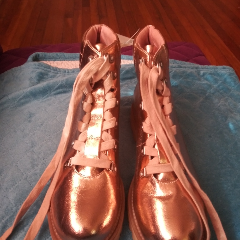 Today only $45 New not tags or box rose gold boots